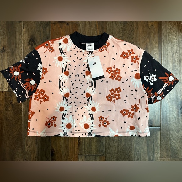 Nike Crop Top - Picture 1 of 4